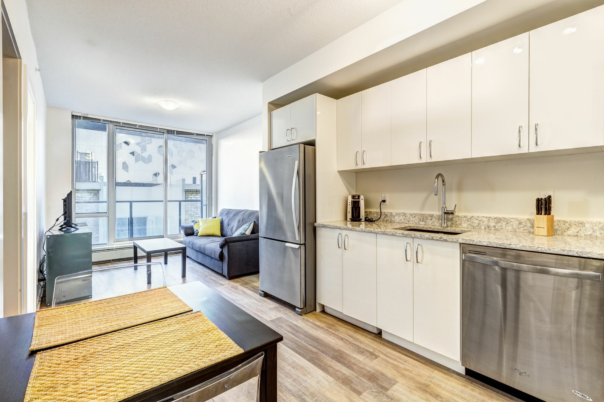 Suite Digs N3 Calgary Exterior photo
